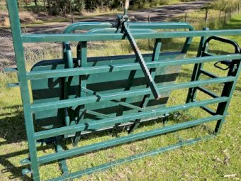 Arrowquip Calf Cradle