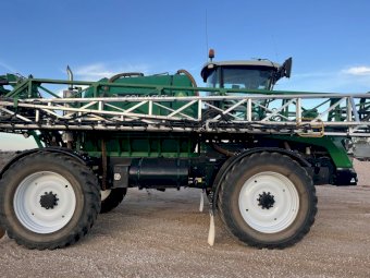 2020 Goldacres G8 Self Propelled Boom Spray