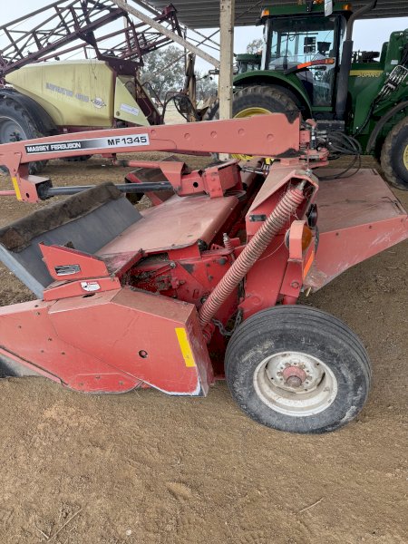 Massey Ferguson 1345 Mower Conditioner