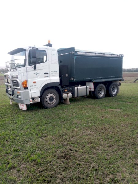2012 Hino 700 Series Tipper Truck