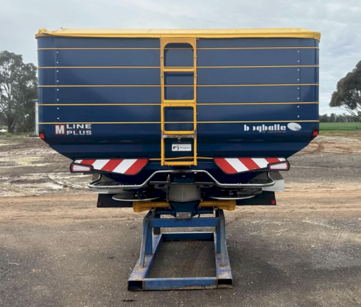 2021 M45W Line Plus Bogballe Spreader