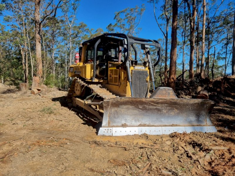 Dec' 2011 CAT D6R