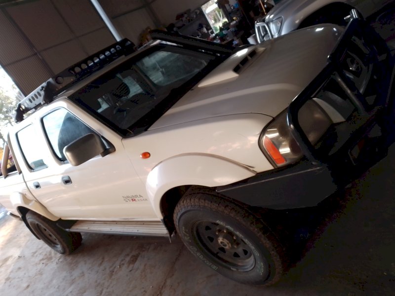 2012 Nissan Navara ST-R 4WD Dual Cab Ute