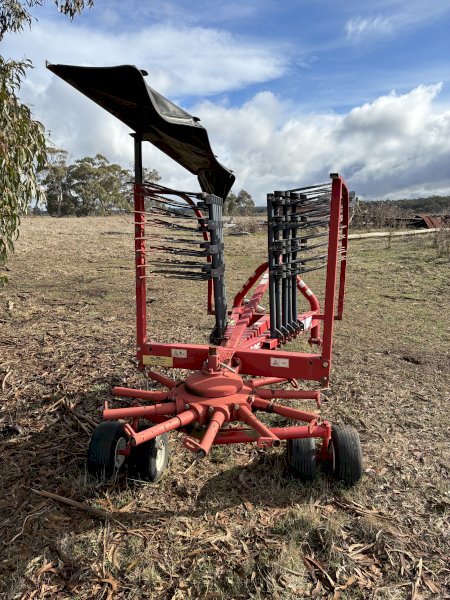 2010 Tonutti GR 385 Rotary Small Hay Rake