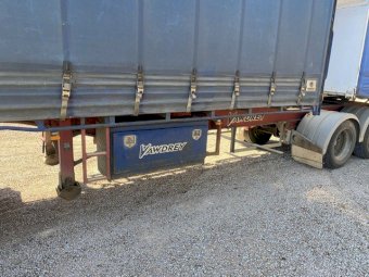B double Tautliner