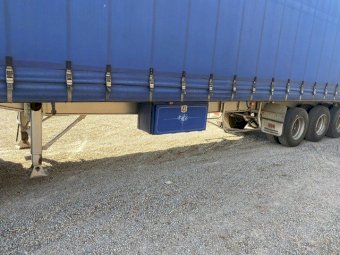B double Tautliner