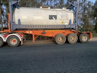 17500 L Stainless Steel Tank On Trailer