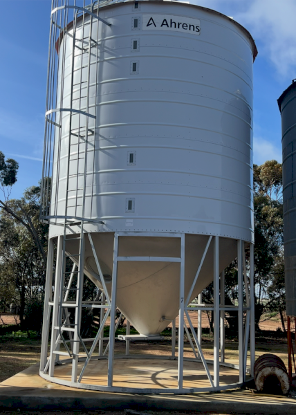 2017 Ahrens Fert Silo
