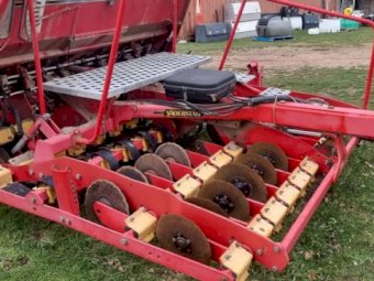 Väderstad Rapid 300C Super XL. seeder