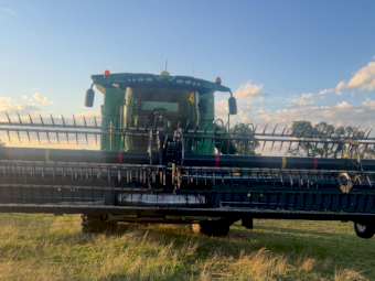 2016 MacDon D65 Draper Front