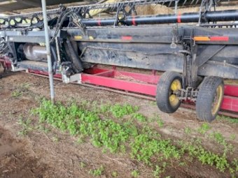 2017 John Deere 40 ft D65 Front