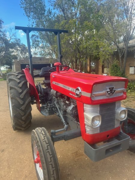 Massey Ferguson 148 Tractor