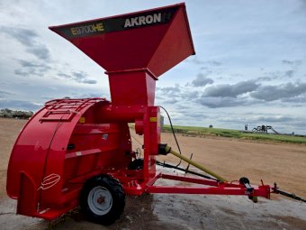 Akron E9700HE Grain Bag Inloader