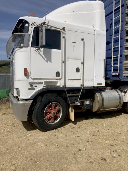 1990 Kenworth K100E Prime Mover