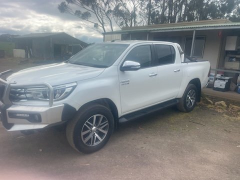 2016 Toyota Hilux  SR5 4WD Ute