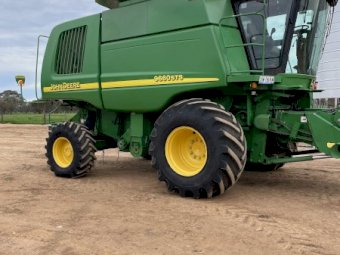 2006 John Deere 9660 STS Header with Front and Trailer