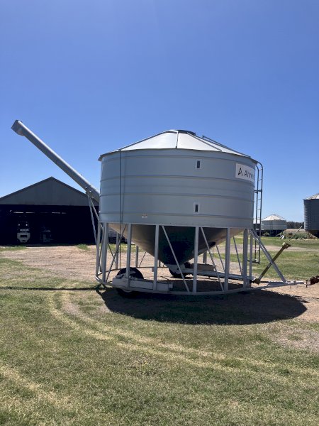 29T Ahrens Field Bin