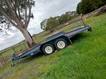 Tandem Trailer