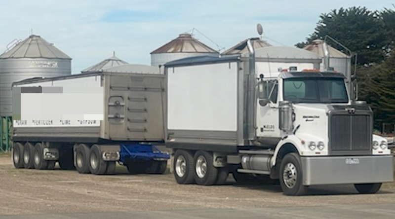 2010 Western Star 4800 Truck and Dog Tippers