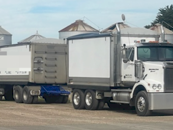 2010 Western Star 4800 Truck and Dog Tippers