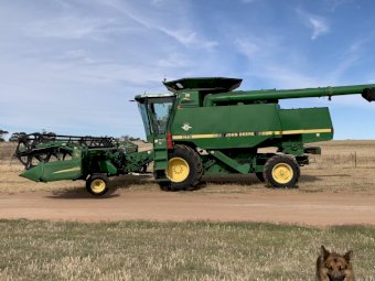 John Deere CTS Header with 930D Front