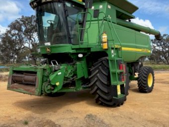 2003 John Deere 9760 STS Header With Macdon FD70 Front And Trailer