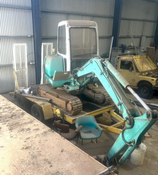 Komatsu PC30 Excavator with Plant Trailer