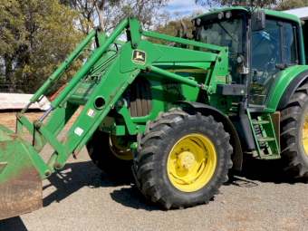 John Deere 6620 Premium with 740 Loader