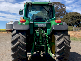 John Deere 6620 Premium with 740 Loader