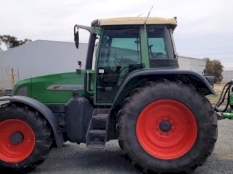 Fendt 712 Vario Tractor