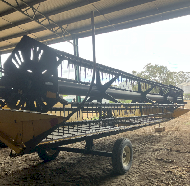 Honey Bee 25ft Header Front
