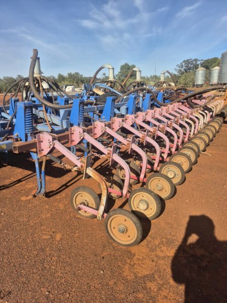 42ft Gason Air Seeder with Gyral Cart