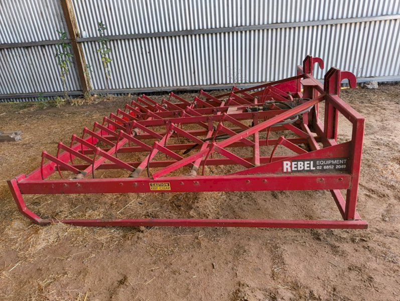 Rebel 15 Bale Grab