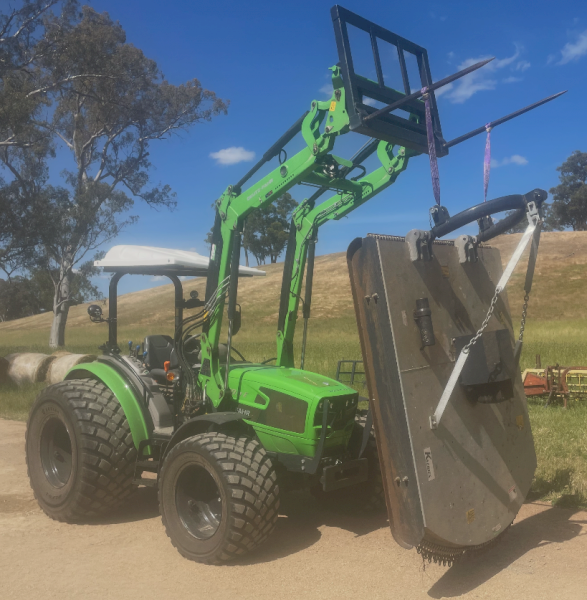 2023 Deutz 4090.4E Tractor with Loader