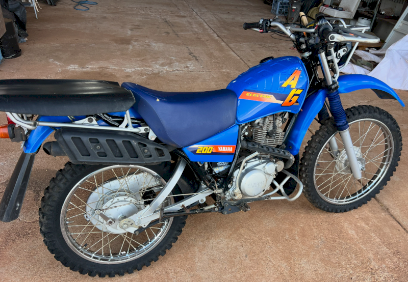 Yamaha 200 Ag Motorbike