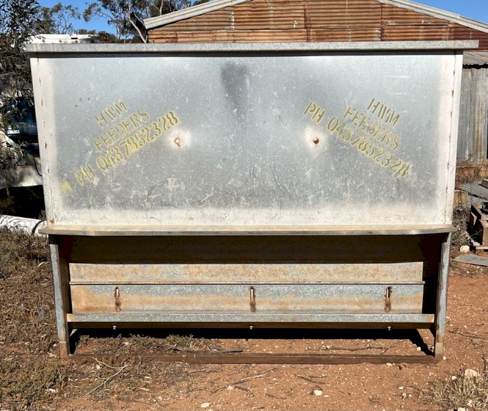 9 X HWS 32 Bag Sheep Feeders