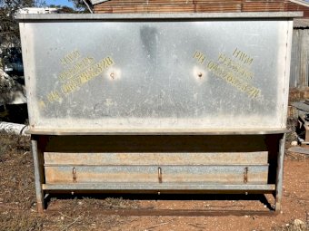 9 X HWS 32 Bag Sheep Feeders