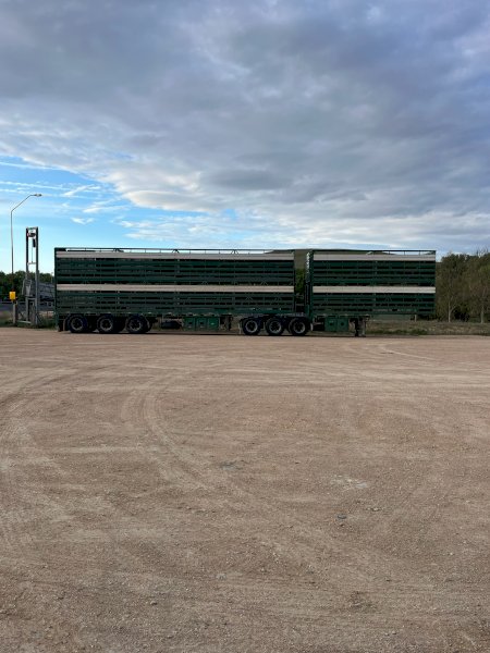 2007 Dickinson B-Double Stock Crate Trailer
