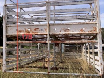 Sheep Crate