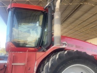 Case IH STX 425 Steiger Tractor