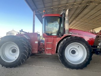 Case IH STX 425 Steiger Tractor