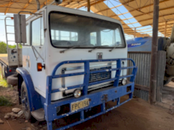 1976 International Acco 1830A with Tilt Tray