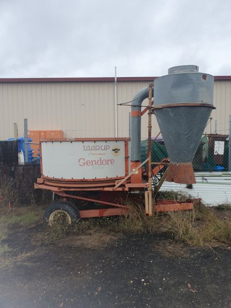 Taarup 807 Bale Chopper