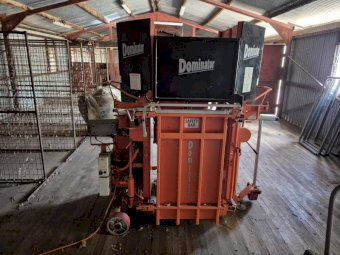 Dominator Wool Press.