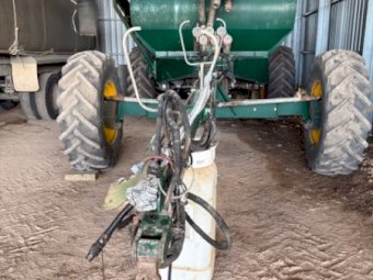 Simplicity Allrounder 9000L Air Seeder With 43Ft Bar