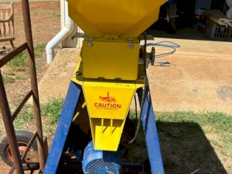 Landworker Mini Mill Roller Mill