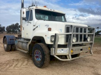1989 International S Line Prime Mover