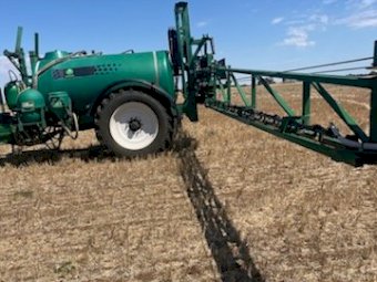 2005 Goldacres 5000 Special Tow Behind Sprayer