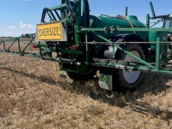 2005 Goldacres 5000 Special Tow Behind Sprayer