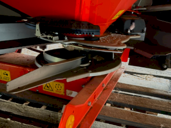 2021 Kuhn AXIS 50.2 H-EMCW PRO Fertiliser Spreader